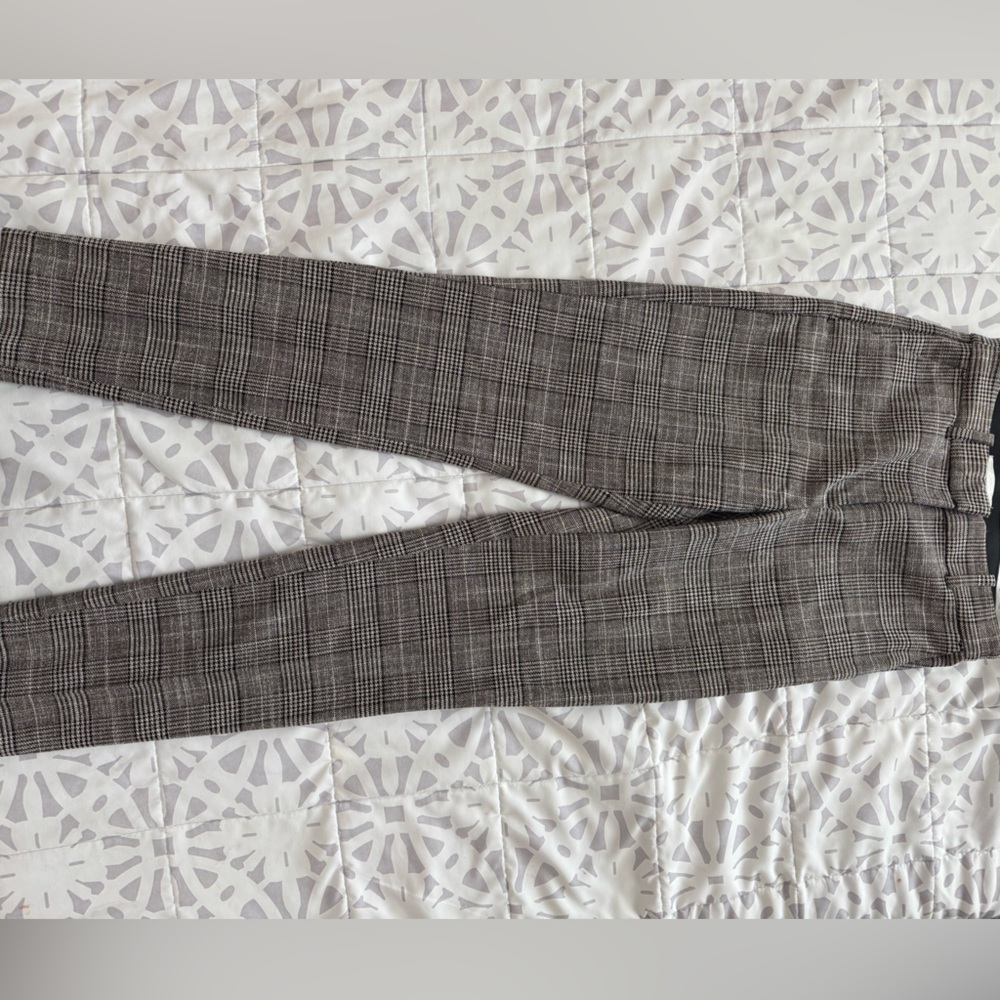 H&M Gray Plaid Skinny Pants